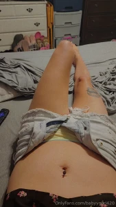 Super bored amp horny looking for someone to talk to