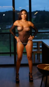 Ven a mi dm por una sorpresita amor