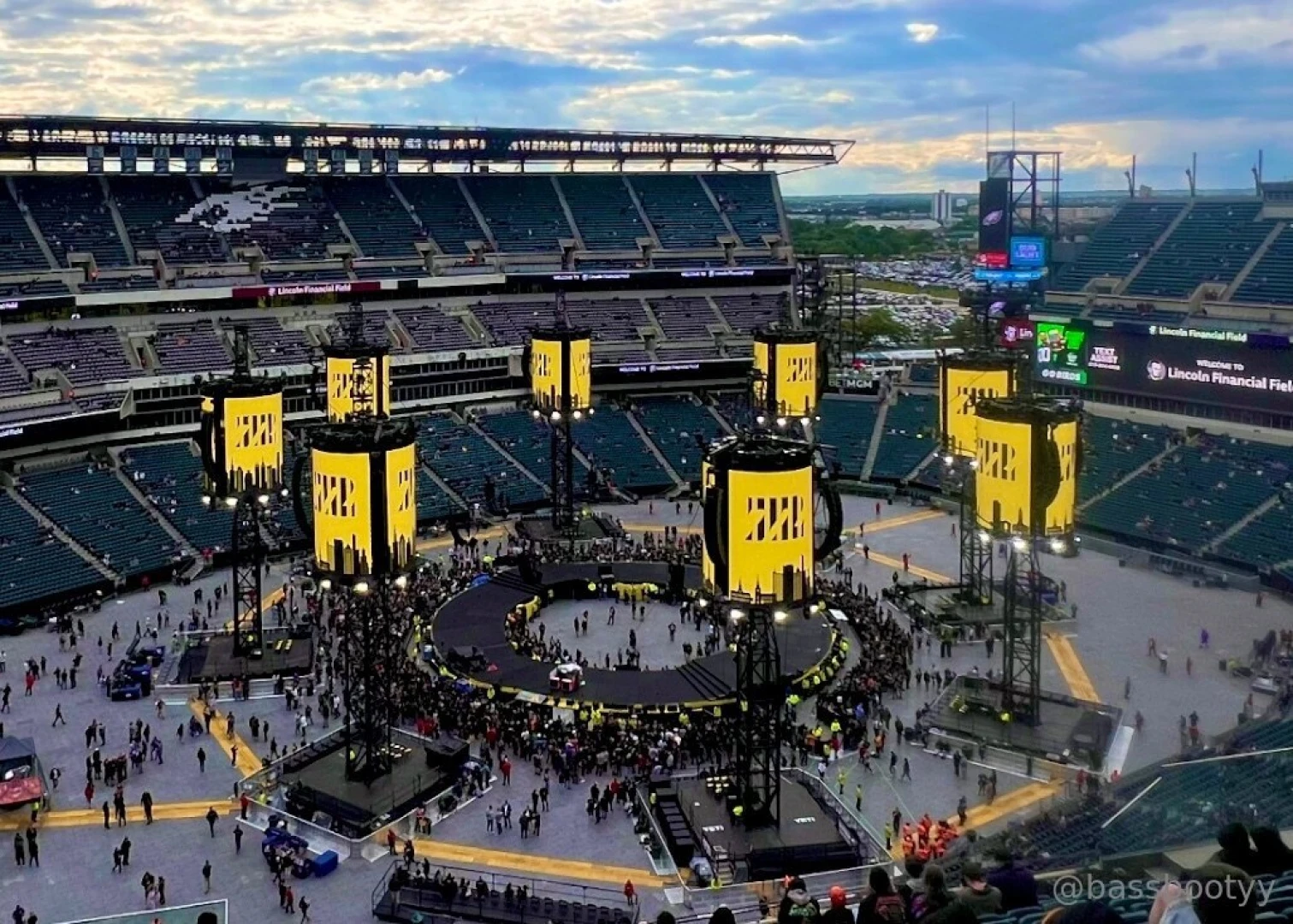 Metallica night 1 last night happy mdw ready for a second show part 4 