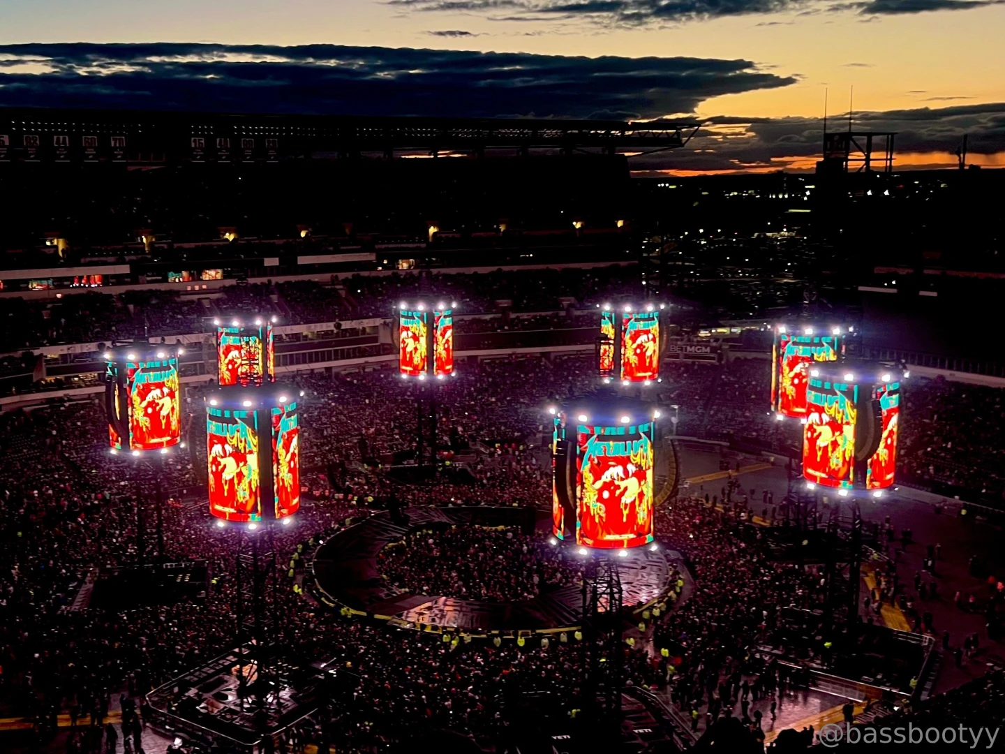 Metallica night 1 last night happy mdw ready for a second show 