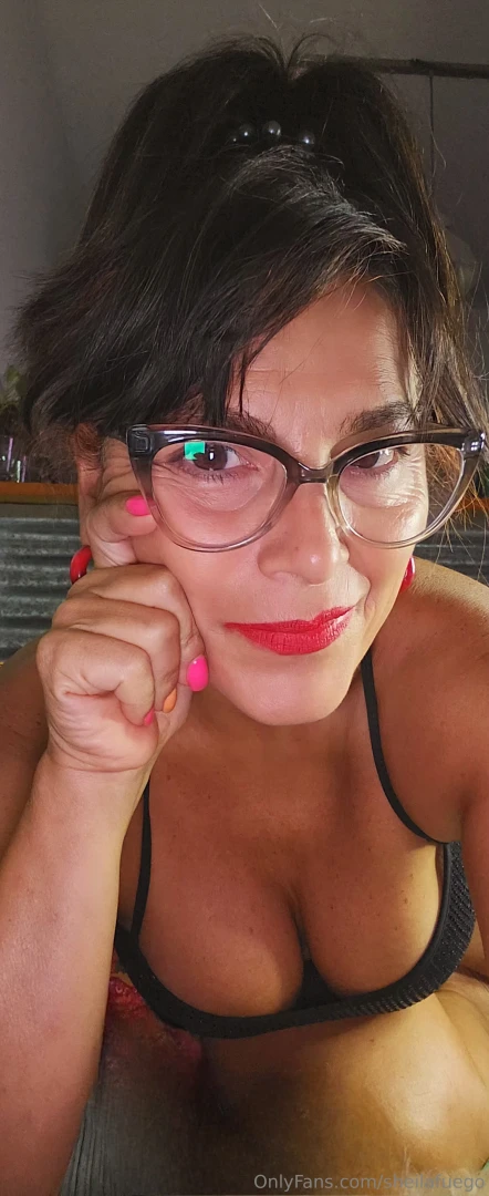 Would you like to see my tits bouncing te gustar a ver mis tetas 