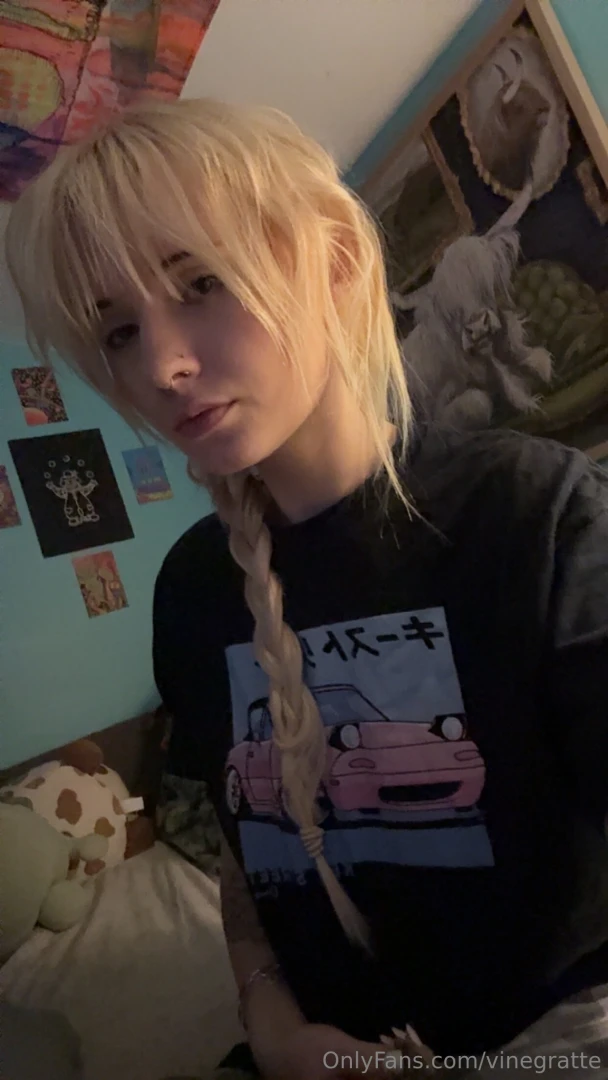 Ciri with long hair 