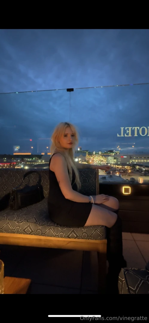 If you tip 10 i ll write your name on my boobies 