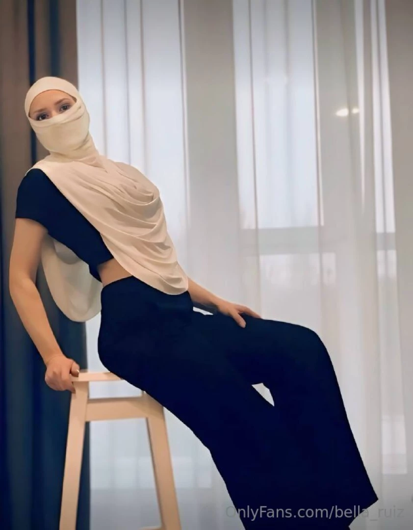 Akila_muslim hottest girl you ever met in your life send your cock and part 10 