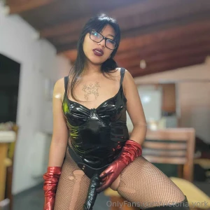 Come on get on all fours and start begging me