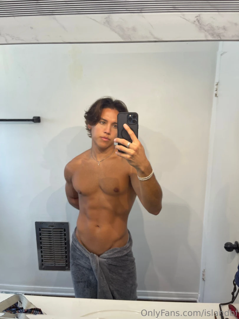 Love a good shower i have a collab for you guys releasing this week part 1 