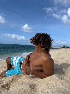 Poll time everyone i wanna give you guys another solo before the