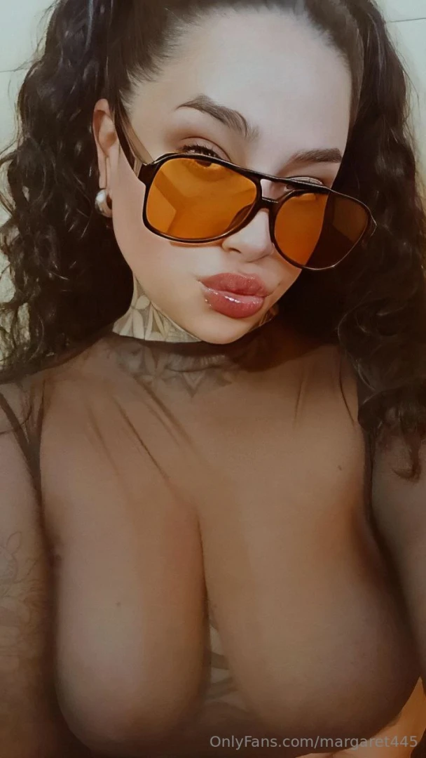 Aixxxaflowers aixxxaflowers discover a space just for you exclusive 