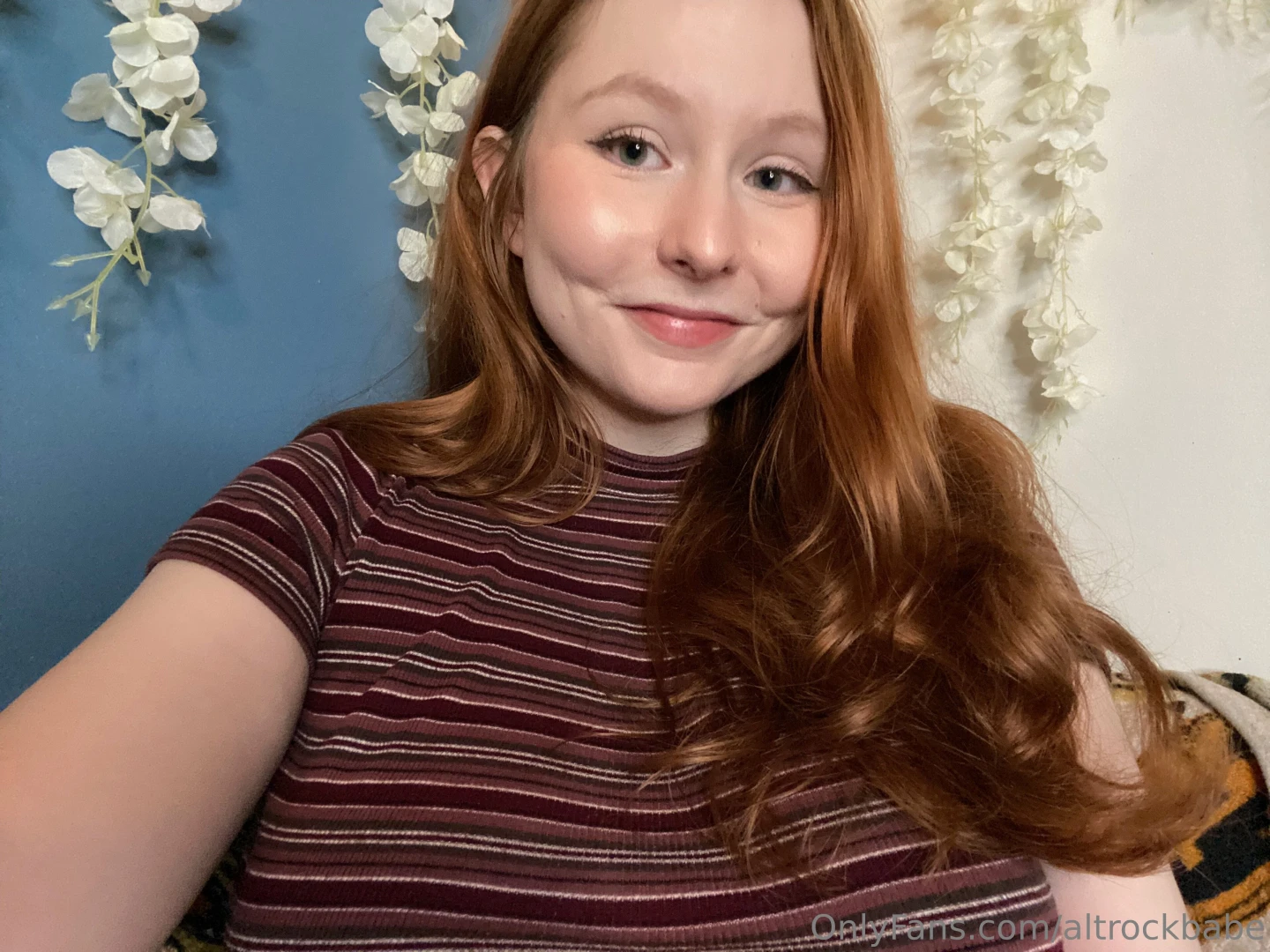 Just some innocent selfies almost lol 