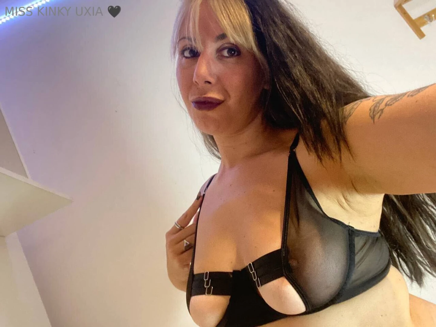 Are you online for me now open your dm s you will find a surprise 