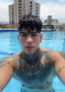 A fuck in a swimming pool part 1