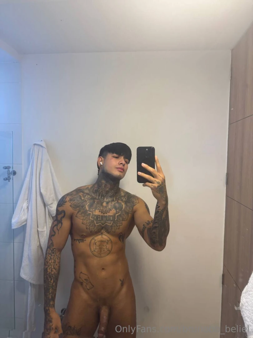 Nos duchamos y te la meto toda we shower and i put it all in you 