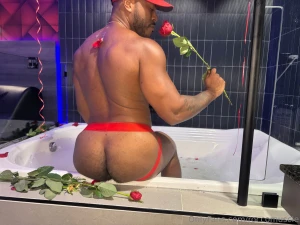 If you were alone on valentine s day it s okay i got something sweet