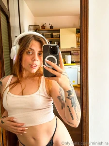 Random gamer girl pics part 3