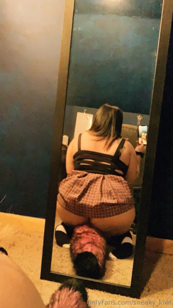 What do you think of my new tail i ll let you play with it for free 