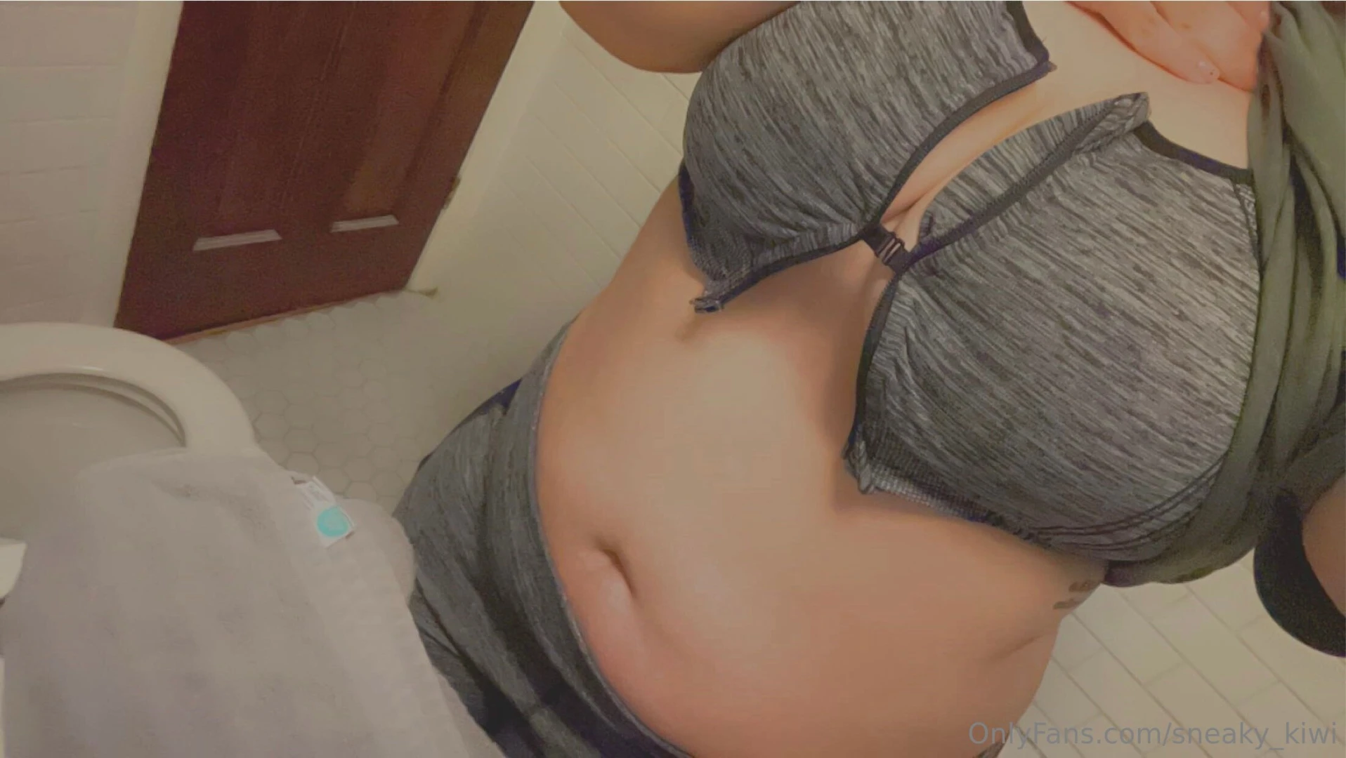 It s friday i m going to be posting a free tiddy drop video later 