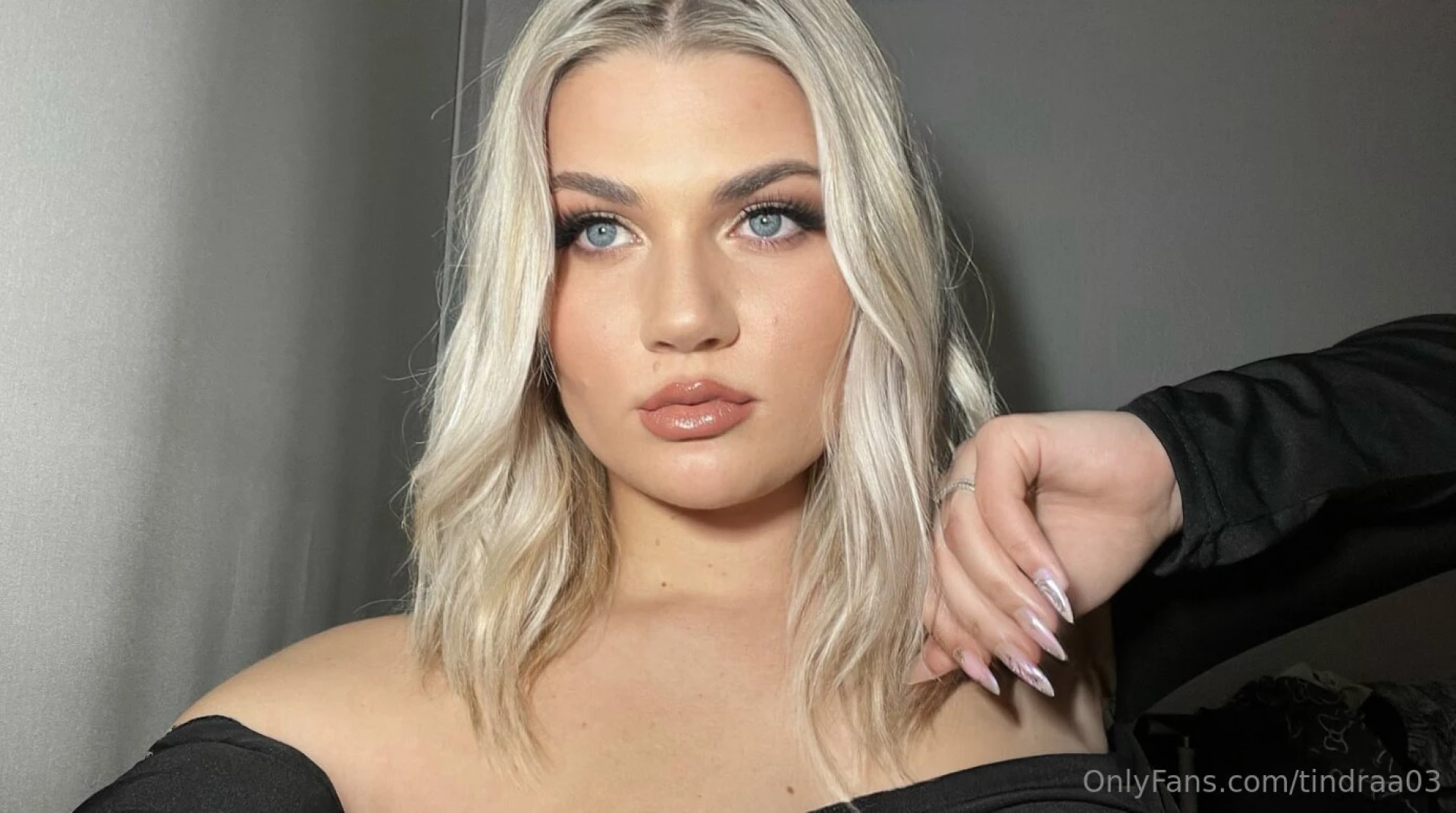 K nde mig fin med detta glansiga l ppstift gillar du med de 