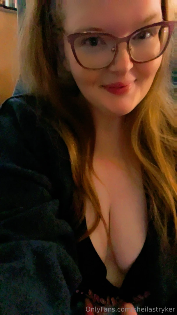 Hello my good boys dollies and gooners come visit me at my new website 