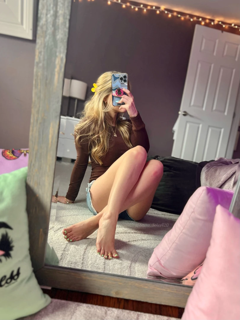 Last bit of the bright green polish 