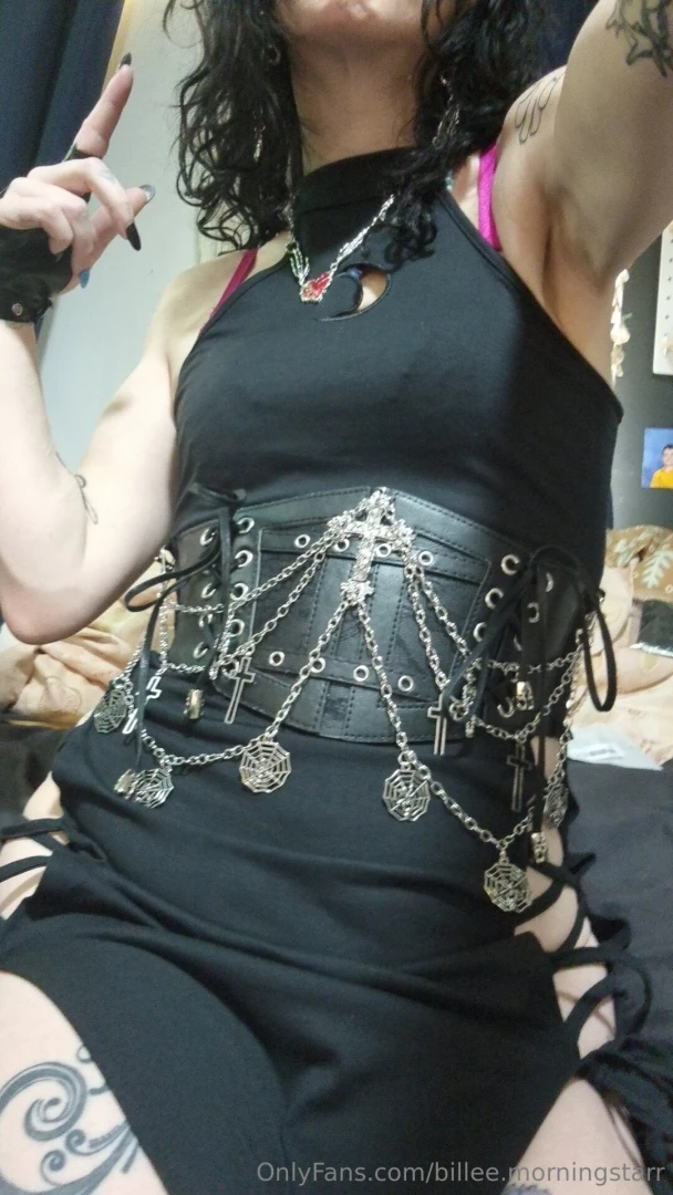 Dm to see whats underneith 