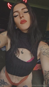 I wonder if my neighbour seen me using the front door for light part 1