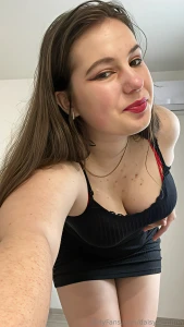 Guess what i m holding on to