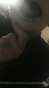 Lips like latex