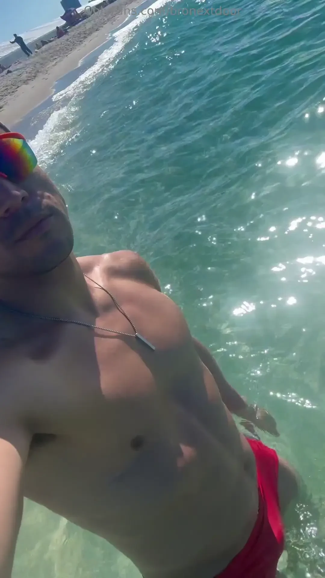 No se porque pero se me estaba poniendo duro en ese momento 