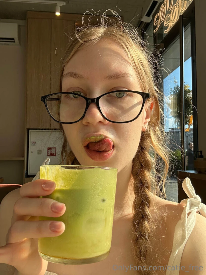 Sooo lately i ve been obsessed with hunting down the cutest coffee 