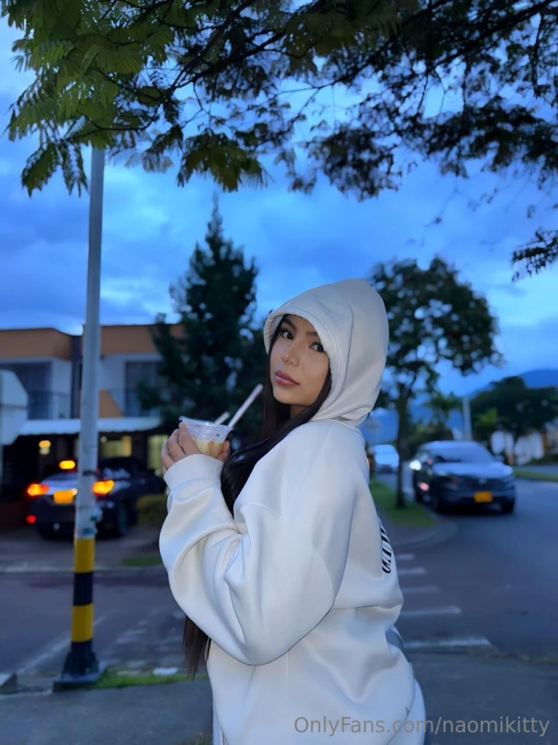 After class i love walking in the quiet when there are almost no 