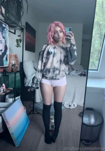 I hope you re feeling well and taking care of yourself i have a messy