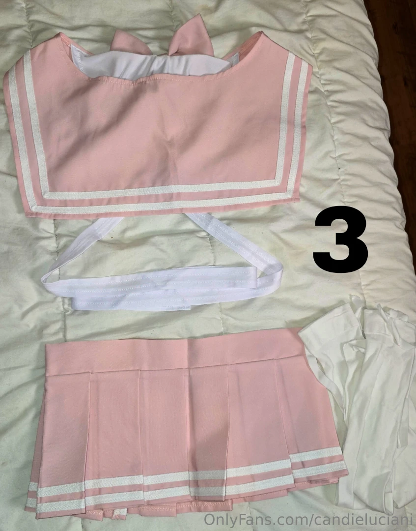 Aide moi a choisir ma prochaine tenue cosplay pour ma prochaine vid o part 1 