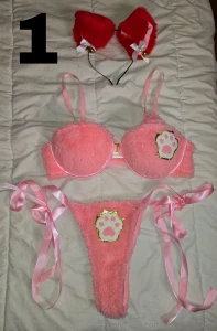 Aide moi a choisir ma prochaine tenue cosplay pour ma prochaine vid o