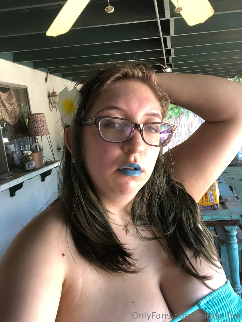 Check out my vip for the swim bundle i can either swim naked or in a 