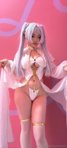 Front and back of my frieren cosplay part 1