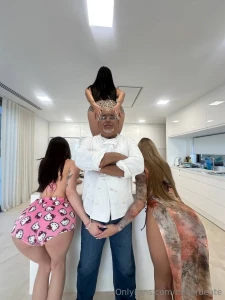 Sta sera faremo una live porno 3vs1 alle 22 00 ti aspetto in chat per