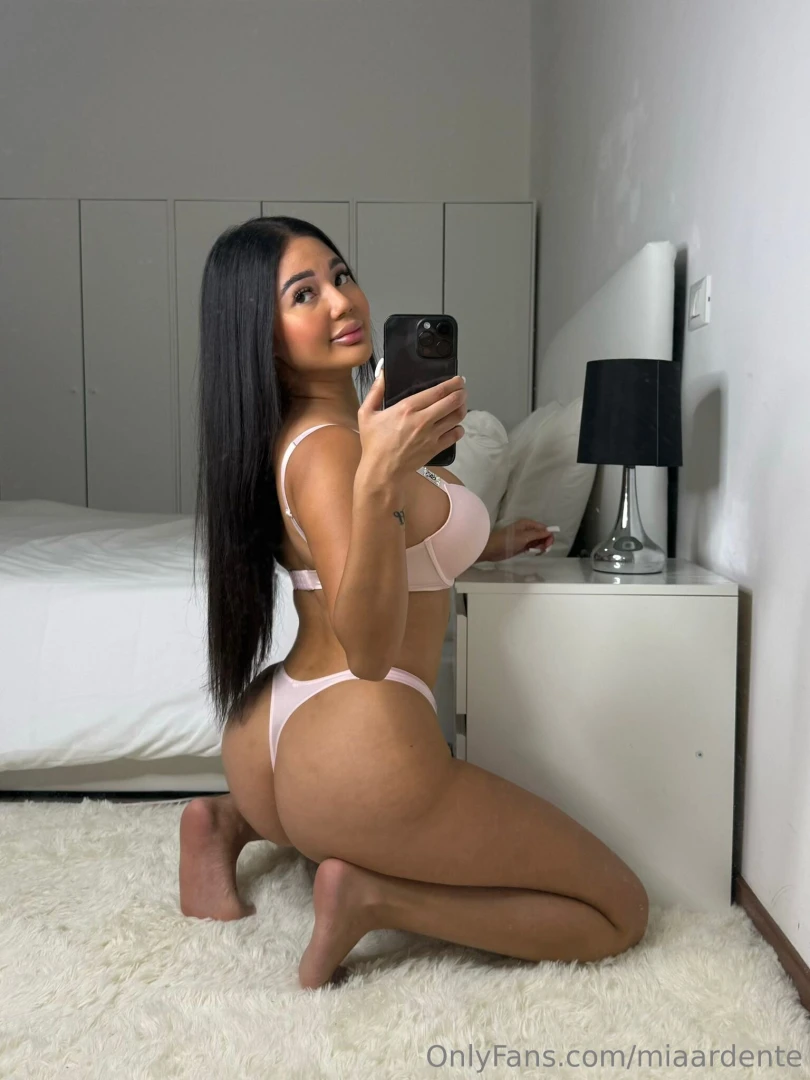 Live esplicita ore 23 30 scrivimi in chat per partecipare part 1 