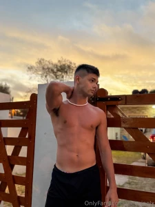 Hi baby how much would you give to go on vacation with me part 2