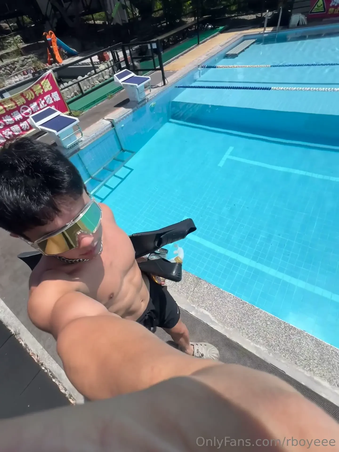 Weekly fans only fine-photos messages are sent those days of my life 