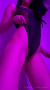 Which song do you think i am dancing here