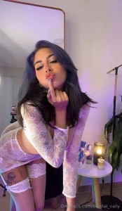 Do you want to kiss me part 18