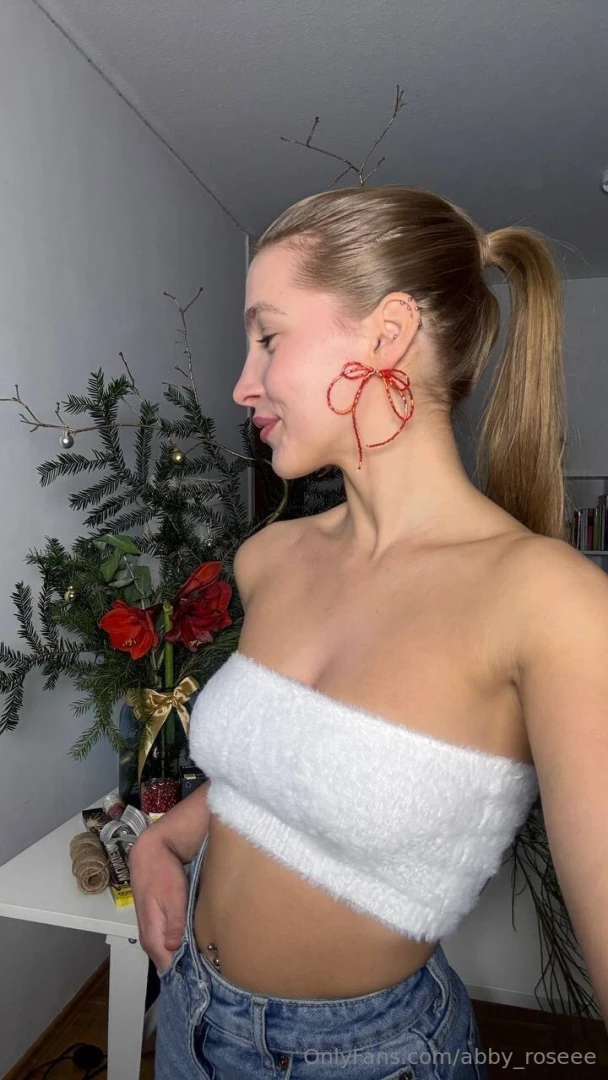I always accessorize my outfits this time i found unusual earrings in 