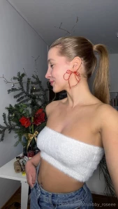 I always accessorize my outfits this time i found unusual earrings in