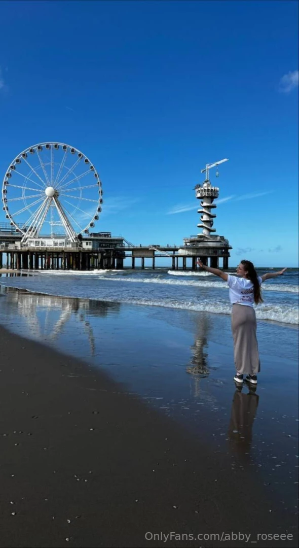 abby-roseee - The beach in the hague is the perfect place for a relaxing holiday on 