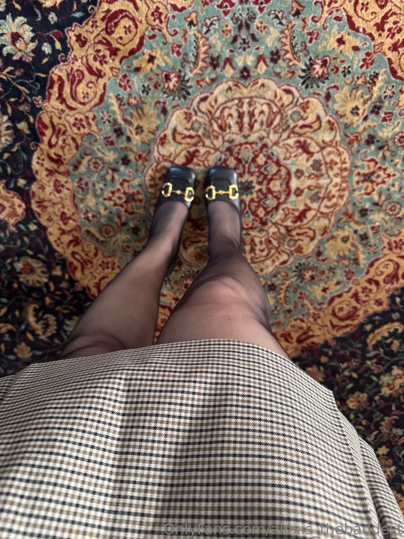Worship my legs and my gucci shoes send me 50 under this post part 1 