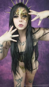 Unlock this new album in your messages