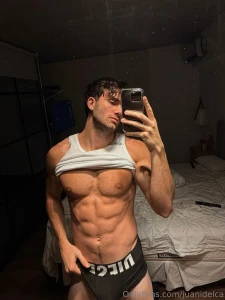 Si pedis la foto completa podras ver la cabecita