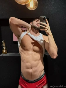 Me levante as con ganas de portarme mal venis o te lo perdes