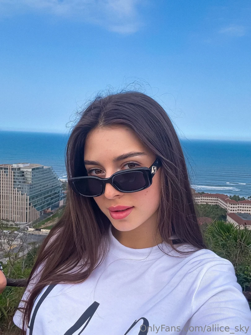 Every glance i give is like a letter without words 