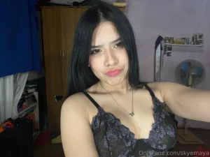 I know i look like trouble but i promise i m worth it